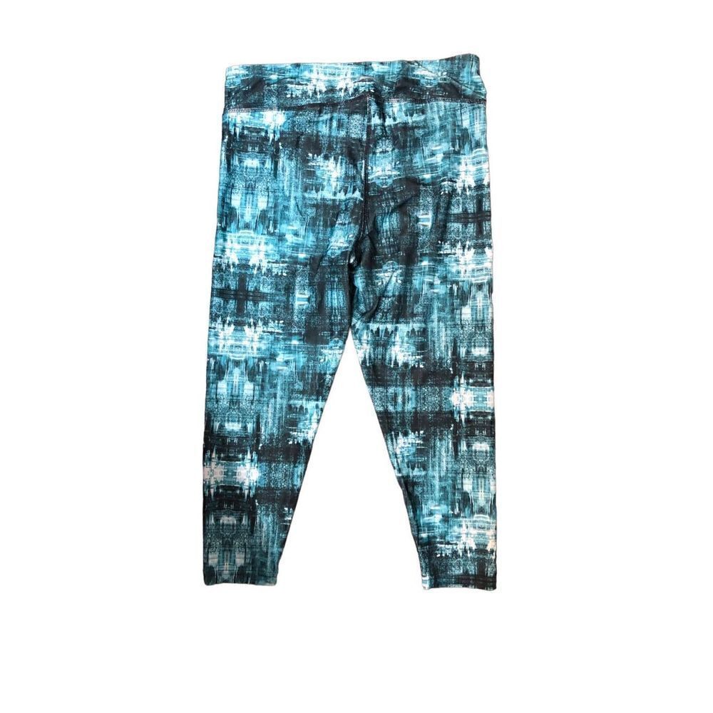 Spalding tie dye turquoise black and white cropped yoga pants